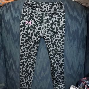 4t under armour leopard print leggings